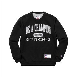 SUPREMExCHAMPION STAY IN SCHOOL CREWNECK SS18
